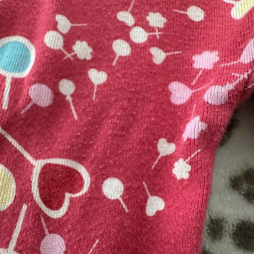 2007 babyGap Floral One Piece Footed Sleepwear in Pink Size 6-12 Months